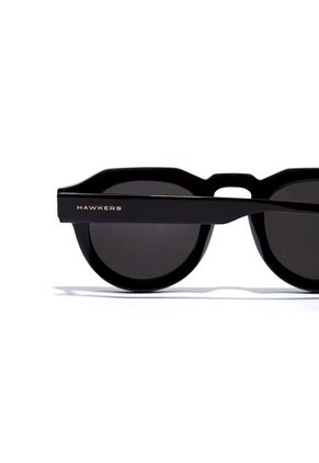 Gafas De Sol Hawkers Hombre Y Mujer WARWICK UPTOWN. Negro/Gris
