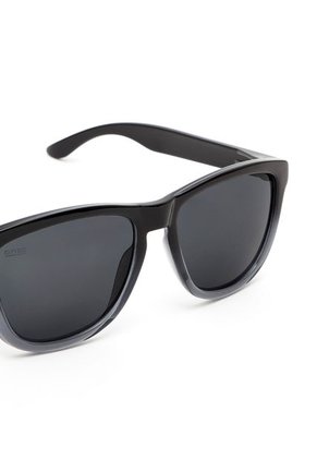 Gafas De Sol Polarizadas Hawkers Hombre Y Mujer ONE. Gris/Beige