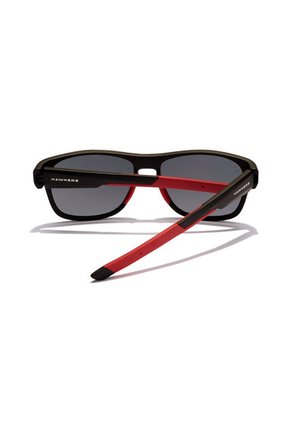 Gafas De Sol Polarizadas Hawkers Hombre Y Mujer GRIP. Negro/Rojo