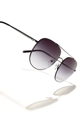 Gafas De Sol Hawkers Hombre Y Mujer SWAG. Negro/Negro