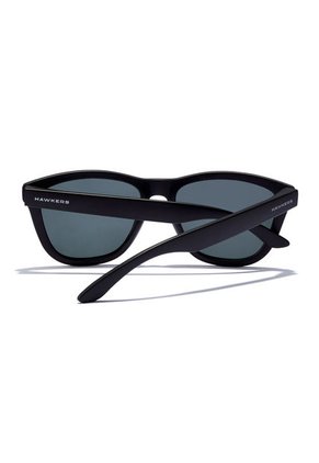 Gafas De Sol HAWKERS Polarizadas Unisex. Negro. ONE COLT