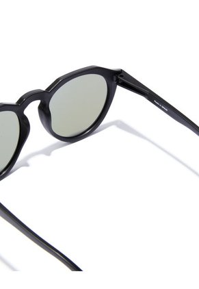 Gafas De Sol Polarizadas Hawkers Hombre Y Mujer WARWICK RAW. Negro/Lila
