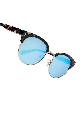 Gafas De Sol Polarizadas Hawkers Hombre Y Mujer NEW CLASSIC ROUNDED. Azul/Carey
