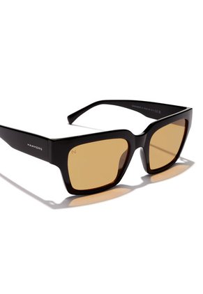 Gafas De Sol Hawkers Hombre Y Mujer MATE. Negro/Amarillo