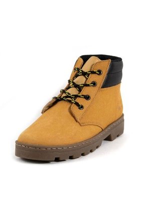 Bota Hombre Outdoor -Herreros- Ganadora Oro