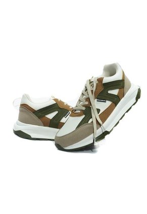 Zapato Casual Outdoor -Herreros- Zenith Verde Beige