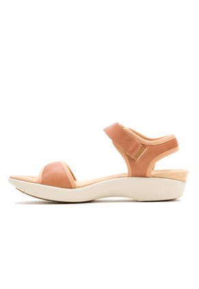 Sandalia Mujer HUSH PUPPIES DORRI QTR STRAP Tan Hush Puppies