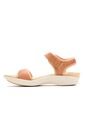 Sandalia Mujer HUSH PUPPIES DORRI QTR STRAP Tan Hush Puppies de Hush Puppies