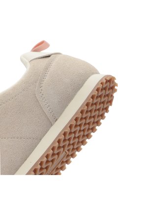 Tenis Ibiza Mujer NZ9326 Arena