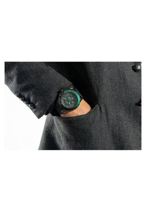 Reloj Invicta Modelo 39297 Negro Hombre