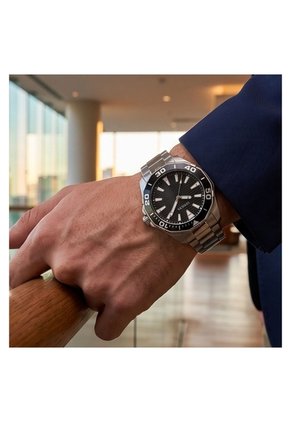 Reloj Invicta Modelo 69242 Acero Hombres