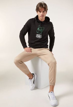 Hoodie Negro-Blanco-Verde Jack & Jones
