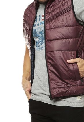 Chaleco Vinotinto Jack & Jones