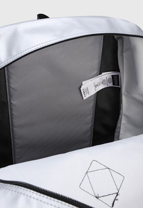 Morral Plateado-Negro JanSport Super FX