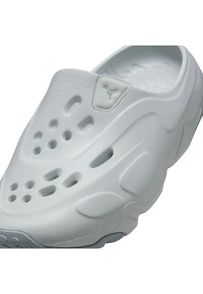 Playeras Hombre Jordan Roam Gris