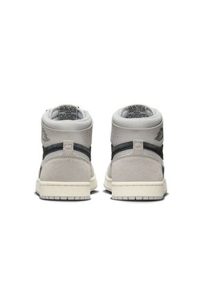 Tenis Mujer Jordan Air 1 Zoom CMFT 2