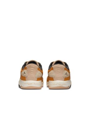 Tenis Hombre Jordan Session SE Naranja