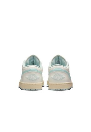 Tenis Mujer Lifestyle Air Jordan 1 Low Blanco