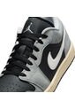 Tenis Hombre Lifestyle Air Jordan 1 Low SE Negro/Gris de Jordan