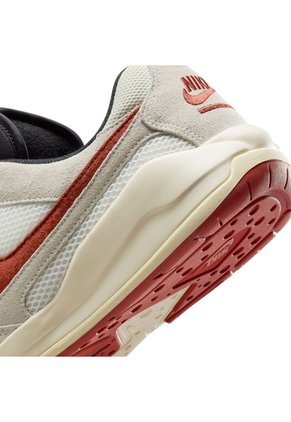 Tenis Hombre Jordan CMFT Era Beige