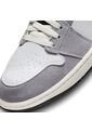 Tenis Hombre Jordan Air Jordan 1 Mid Se Craft Gris de Jordan