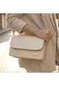 Bolso Manos Libres Casual Karla Chacon Nova Beige de KARLA CHACON