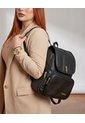 Morral Casual Doble Compartimento Con Solapa Karla Chacon de KARLA CHACON