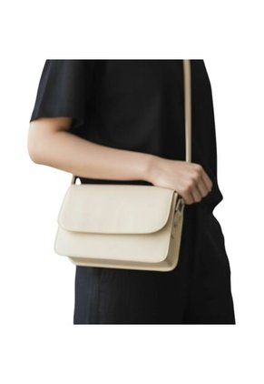 Combo Set Dos Piezas Bolso De Hombro Aria + Bolso Manos Libres Nova Karla Chacon Beige