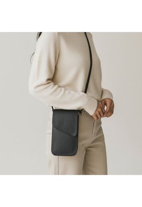 Bolso Pequeño Manos Libres Portacelular Karla Chacon Geny Negro