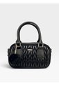 Bolso Boston Tipo Bowling De Mano Con Strap Y Accesorio Karla Chacon de KARLA CHACON