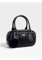Bolso Boston Tipo Bowling De Mano Con Strap Y Accesorio Karla Chacon de KARLA CHACON