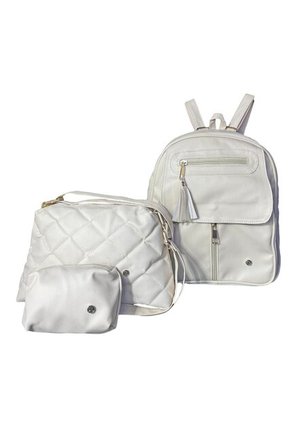 Combo Set Morral Fabi + Manos Libres Cuba + Monedero Karla Chacon Beige