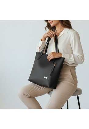 Set De Tres Piezas Bolso Tote Aroa + Bandolera + Monedero Karla Chacon  Negro