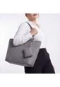 Bolso Mochila Bucket Dama Cartera Mujer Karla Chacon Mila Gris de KARLA CHACON