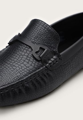 Mocasín Negro KENNETH COLE Dasher Crocco
