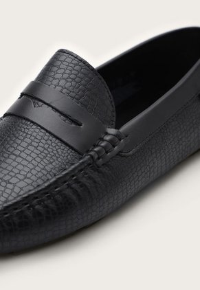 Mocasín Negro KENNETH COLE Greggo Crocco Driver