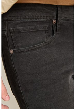 KOAJ PANTALON KOAJ SLIM 8324 2/24