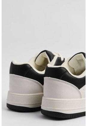 KOAJ ZAPATOS KOAJ SKT URBANO F 8884 4/24