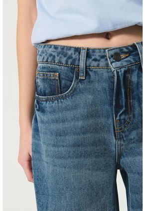 KOAJ PANTALON KOAJ JEAN OPEN LEG 10384 3/24