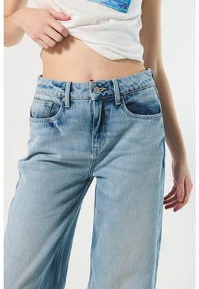 KOAJ PANTALON KOAJ JEAN OPEN LEG 11448 3/24