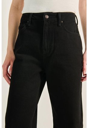 KOAJ PANTALON KOAJ JEAN 90S 10358 3/24