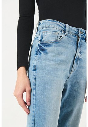 KOAJ PANTALON KOAJ JEAN MOM STA 12513 3/24