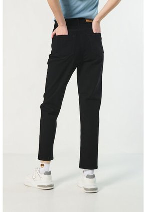 KOAJ PANTALON KOAJ JEAN MOM STA 10963 3/24