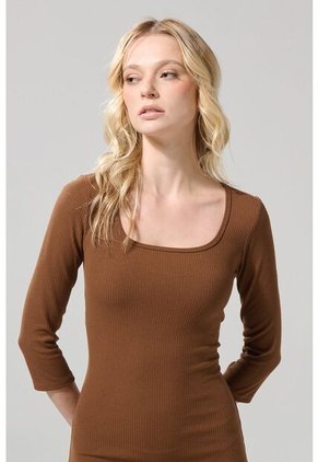 VESTIDO KOAJ ORUZ 2/25