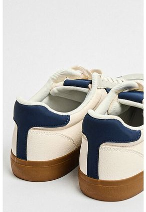 KOAJ ZAPATOS KOAJ URBANO M 14889 2/25