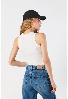 CAMISETA KOAJ WANDU 4/24