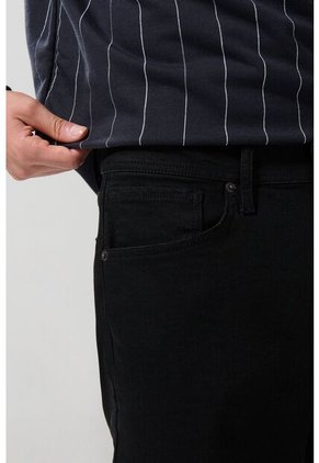 PANTALON KOAJ JEAN SLIM 26009 3/25