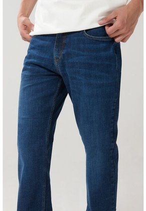 PANTALON KOAJ JEAN SLIM 26510 3/25