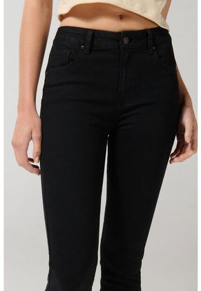 PANTALON KOAJ JEAN PUSH UP 25317 3/25