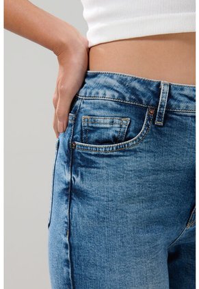 KOAJ PANTALON KOAJ JEAN MOM STA 28889 4/25